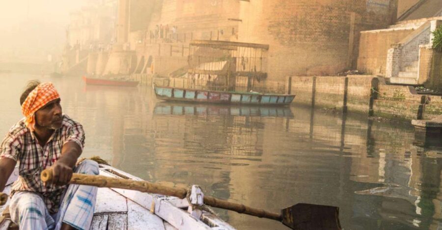 Sunrise in Banaras with Boat Ride & Ganga Aarti - Your Morning Start: How the Sunrise Sets the Tone