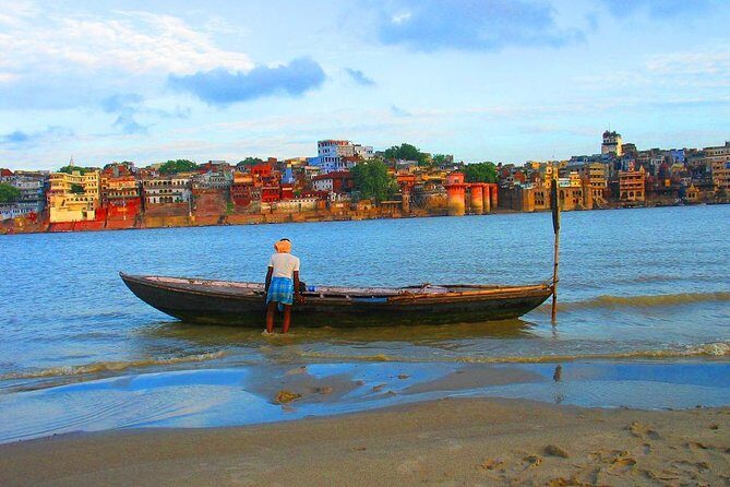 Sunrise in Banaras with Ganga Aarti (2 Hours Guided Walking Tour) - The Meet Point: Kashi Cafe International and an Easy Start