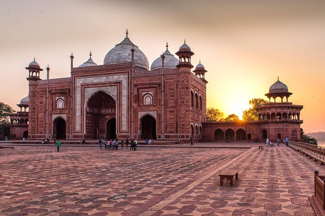 Sunrise Taj Mahal, Agra Fort & Baby Taj Tour from Jaipur by Car - The 2 AM sunrise plan: why timing is the whole game