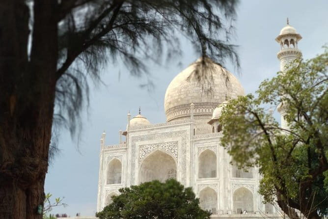 Sunrise tour of Taj Mahal with Guide - Pickup, mobile ticket, and the Agra meeting point