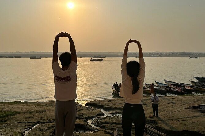 Sunrise Yoga / Mixed Level Class - Why 5:30am on the Ganges feels different