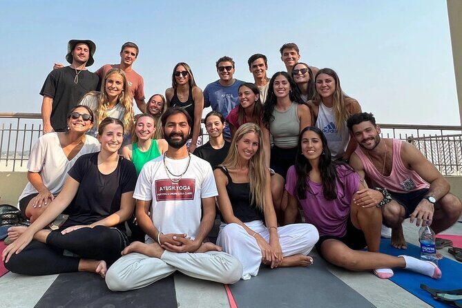 Sunrise Yoga / Mixed Level Class - The class flow: breathwork to mixed-level asanas