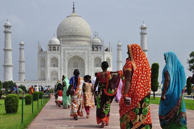 Taj Mahal Agra Fort and Fatehpur Sikri Guided City Tour - Agra Fort: A 2-Hour Break From the Main Stage