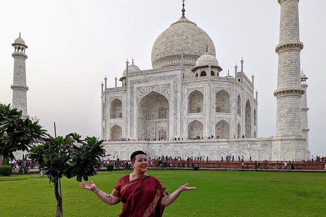 Taj Mahal, Agra Fort & Baby Taj Day Trip from Delhi by Car - Timing the Taj Mahal: sunrise pickups and Friday closure