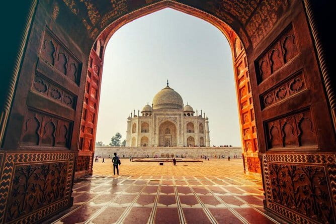 Taj Mahal, Agra Fort, Baby Taj Tour from Delhi by Superfast Train - Agra Fort and Baby Taj on a tight schedule