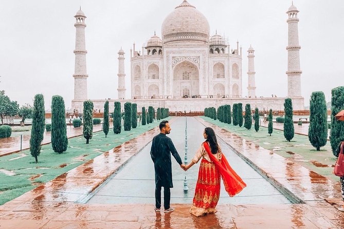 Taj Mahal & Agra Fort Tour with Home Cooked lunch at Locals Home - Who you’ll ride with: the private setup and your guide’s role