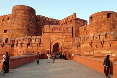 Taj Mahal & Agra Private Day Tour from New Delhi by Car with Meal - Agra Fort after the Taj: a quick, meaningful stop