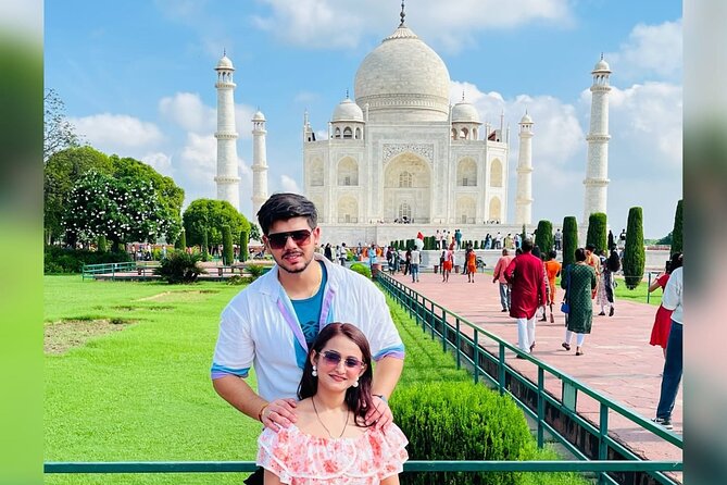 Taj Mahal & Agra Private Tour By Car with 5 Star Lunch - A/C car logistics that actually matter on a Delhi-to-Agra day