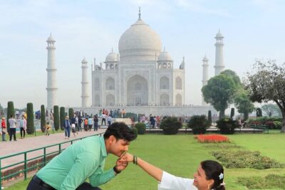 Taj Mahal & Agra Private Tour By Car with 5 Star Lunch - Getting into the Taj Mahal faster with a live guide
