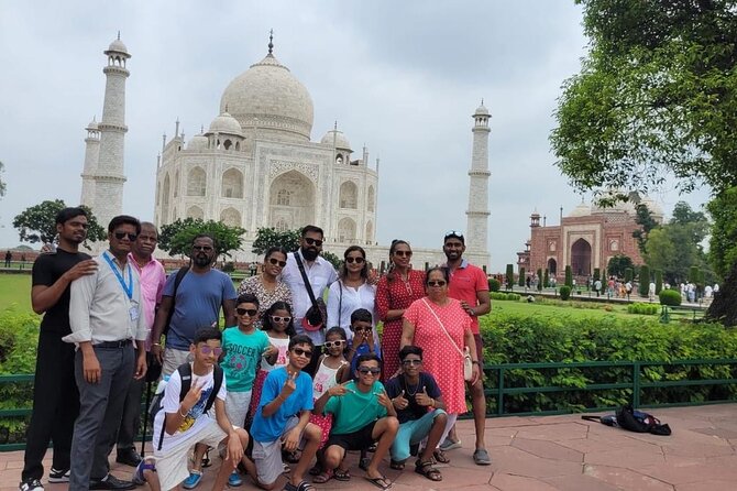 Taj Mahal & Agra Private Trip by Car from Delhi with 5 Star Meal - Key Points at a Glance