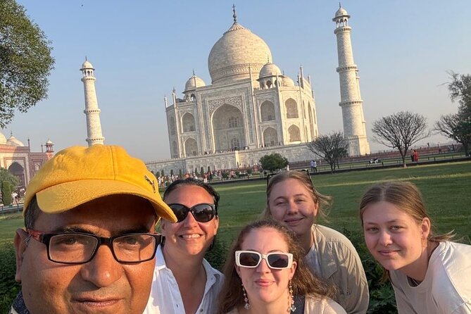 Taj Mahal & Agra Private Trip by Car from Delhi with 5 Star Meal - The Private Guide Factor: More Than Facts, Better Flow