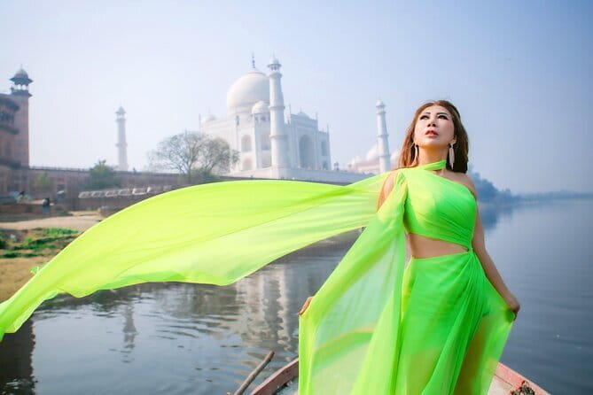 Taj Mahal & Agra Sameday Tour from Delhi by Car with 5 Star Lunch - How the Delhi-to-Agra day trip stays sane