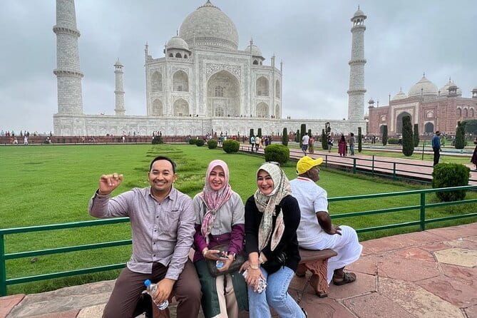 Taj Mahal & Agra Sameday Tour from Delhi by Car with 5 Star Lunch - Getting tickets handled at the Taj Mahal