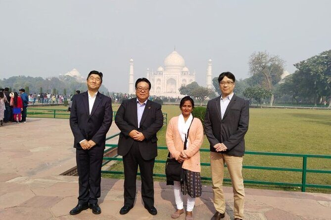Taj Mahal and Agra fort express visits with tickets assistance - Private guide energy: better pace, more questions