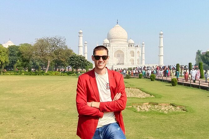 Taj Mahal and Agra Fort Tour From Delhi By Car - Why do a Delhi to Agra day trip by AC car?