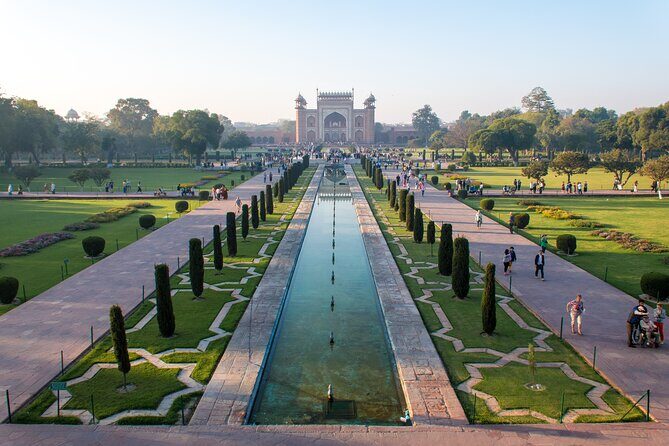 Taj Mahal and Agra Fort Tour From Delhi By Car - Lunch, rest breaks, and the marble shop question