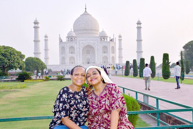 Taj Mahal And Agra Private Day Tour From Delhi - Timing Rules That Matter: Friday Closures and the 9:00/10:00 Reality Check