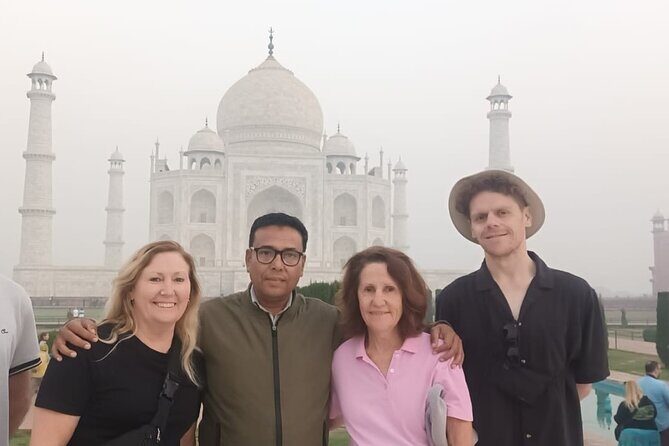 Taj Mahal and Agra Tour by Superfast Gatimaan Train From Delhi - Itimad-ud-Daulah, the Baby Taj: Learning More in Less Time