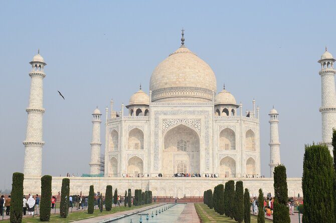 Taj Mahal Day Tour by Superfast Gatimaan Train from Delhi - Taj Mahal with admission included: your 3-hour window