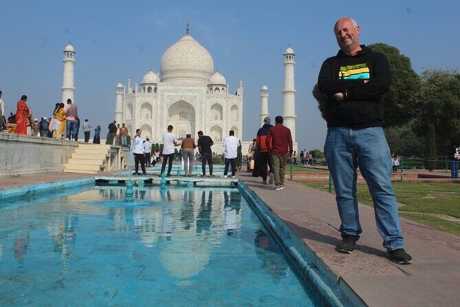 Taj Mahal Day Tour by Superfast Gatimaan Train from Delhi - Lunch at a 5-star hotel: where the day gets easier