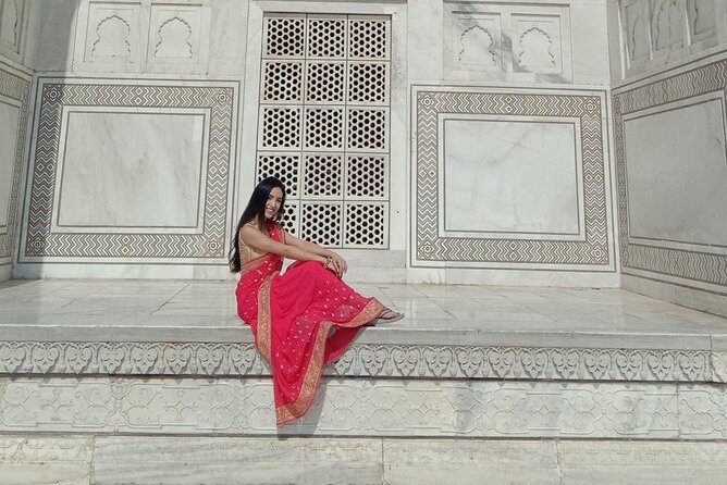 Taj Mahal Day Tour From Delhi - Lunch at Priya Restaurant: Fuel Without Detouring