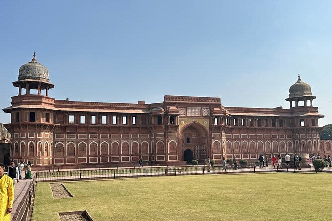 Taj Mahal day Trip from Delhi by Private Car ( Luxury & Comfort ) - Taj Mahal: what you actually get in your 3 hours