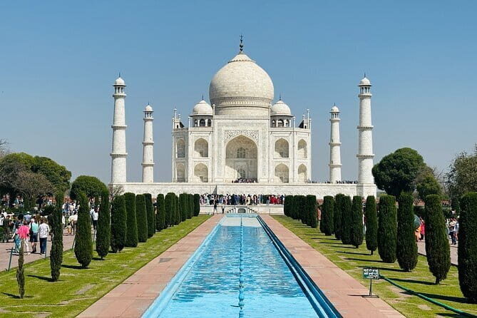Taj Mahal day Trip from Delhi by Private Car ( Luxury & Comfort ) - The Delhi-to-Agra drive: your comfort bubble (and how to use it)
