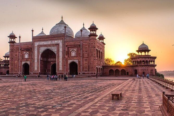 Taj Mahal Entrance Ticket With Optional Add-Ons - Taj Mahal Entrance With a Live Guide: What the 3 Hours Really Feels Like