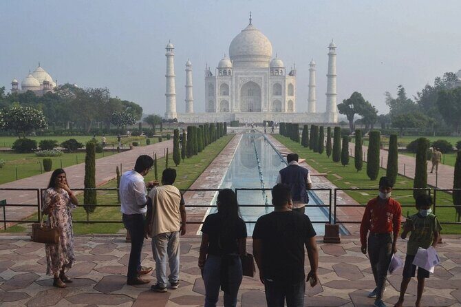 Taj Mahal Overnight Trip From New Delhi - Getting There: The 240 km Yamuna Expressway Factor