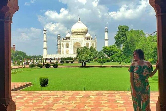 Taj Mahal Private Guided Tour from Delhi with Tickets + Food - Practical Tips to Make Your Day Trip Feel Easy