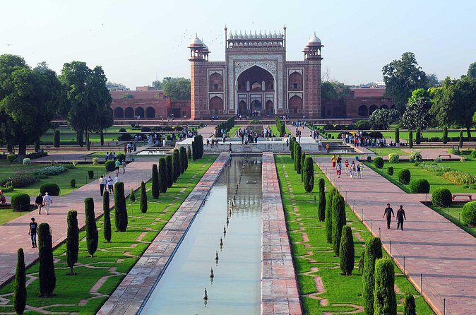 Taj Mahal Private Tour by Gatimaan Express Train - Taj Mahal: How the 3-Hour Visit Actually Feels