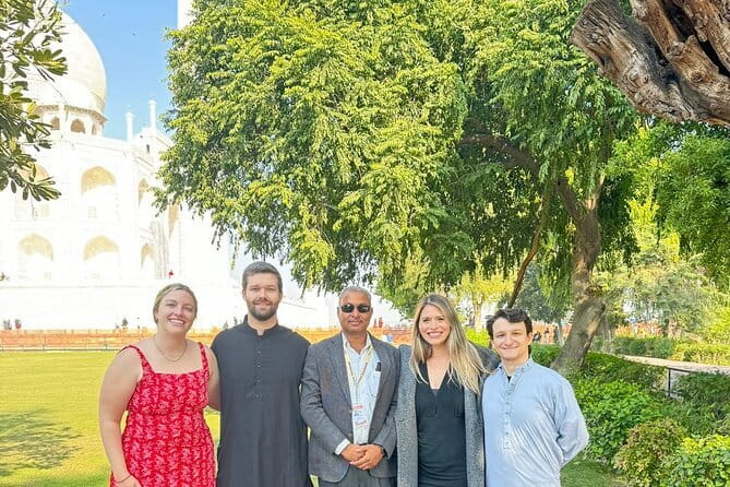 Taj Mahal same day luxurious Tour by Superfast Train from Delhi - What you pay for: $118, train meals, and guide-led monument time