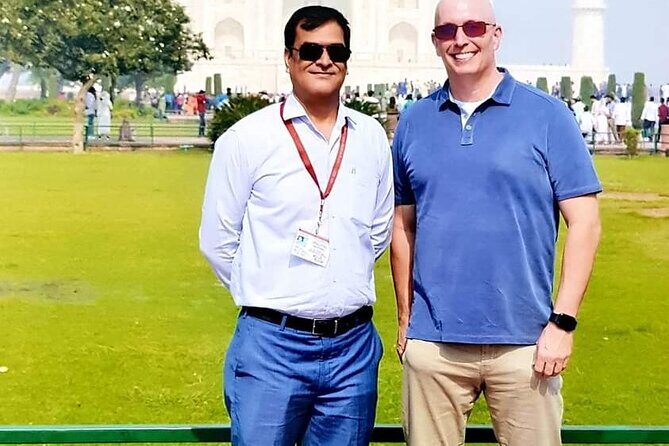 Taj Mahal Skip-The-Line Entry Tickets with Guided Tour - Pacing and photo moments: how to see Taj Mahal without rushing