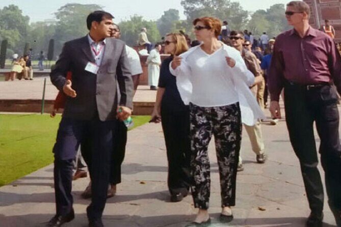 Taj Mahal Skip-The-Line Entry Tickets with Guided Tour - What the ticket package includes (and why it’s worth it)