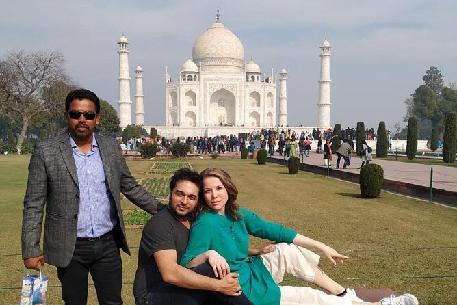 Taj Mahal Sunrise and Agra City Private Tour From Delhi by Car - Lunch at a 5-star hotel: good value for a long day