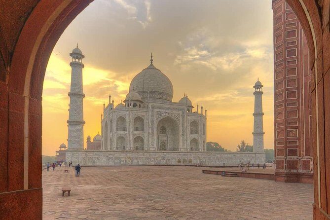 Taj Mahal Sunrise Private Tour from Delhi - A Lunch Stop That Keeps You Fueled (Without Wasting Your Day)