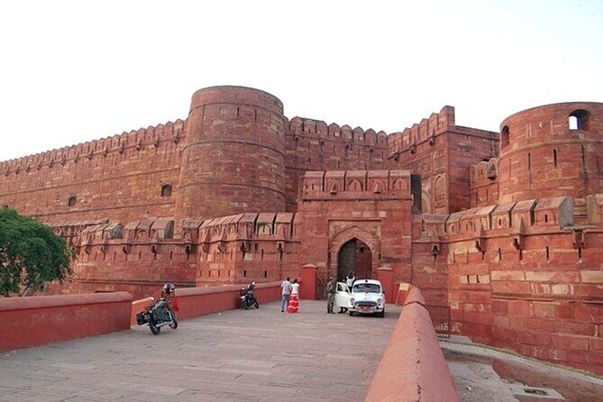 Taj Mahal Sunrise Tour from Delhi with Fort,Baby taj & breakfast - Private AC Car From Delhi: The Comfort Factor on a Long Day