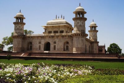 Taj Mahal Sunrise Tour from New Delhi - Sunrise at the Taj Mahal: How the Story Lands When You See It Early