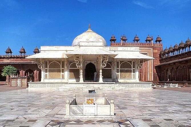Taj Mahal Sunrise Tour With Agra Fort and Fatehpur Sikri - Fatehpur Sikri: a mini-city 37 km away with a religious core