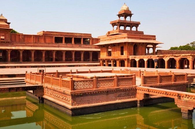 Taj Mahal Sunrise Tour With Agra Fort and Fatehpur Sikri - The Agra Cantt shopping stop and what’s actually worth your time