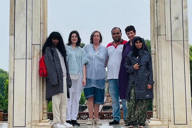 Taj Mahal Sunrise Tour with Agra overnight from Delhi - By Car - Key Highlights You’ll Feel Right Away