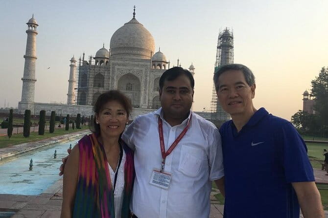 Taj Mahal Sunrise Tour with Agra overnight from Delhi - By Car - Day 1 in Agra: Agra Fort and Itmad-ud-Daula (Not Just a Waiting Game)