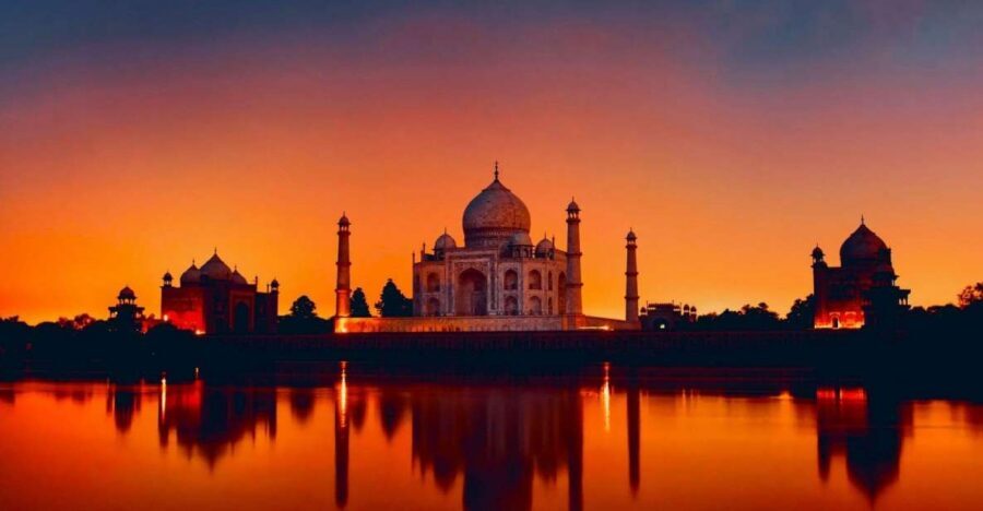 Taj Mahal Sunset View or Morning View Tour with Hotel Pickup - Agra shopping stops: what you’ll see and what to watch