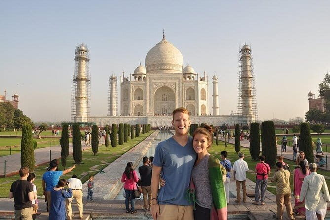 Taj Mahal Tour - How This Taj Mahal Tour Actually Runs From New Delhi