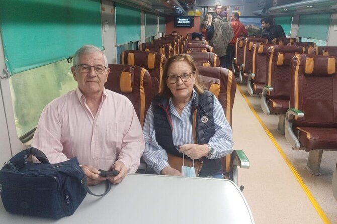 "Taj Mahal" Tour from Delhi by India's Fastest Train (Gatiman Express) - Taj Mahal: How to Use Your Time in the White Mausoleum