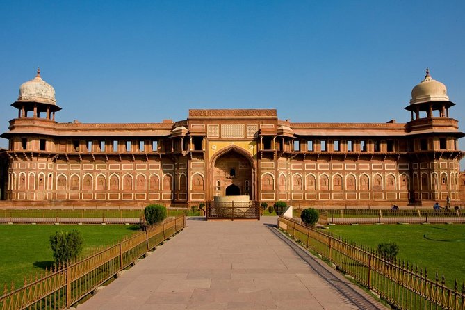 Taj Mahal Tour From Delhi to Agra Sightseeing by Private AC Car - The Agra lunch break you should plan for