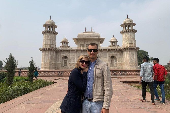 Taj Mahal tour from Mumbai or Bangalore or Hyderabad with flight - Agra Fort: The Wall Views, the Historical Setting, and the Meal Break