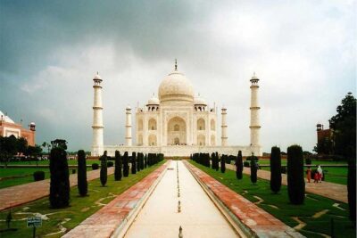 Taj Mahal Tour same day Gatimaan Express - Delhi-Agra Train tour - Getting From Delhi to Agra: The Value of a Trained-Up Schedule
