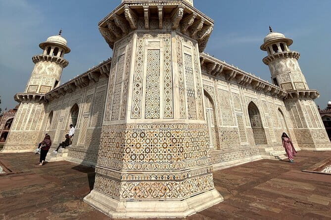 Taj Mahal Unveiled A Personalized Private Tour from Delhi - Two days from Delhi: how the route actually feels