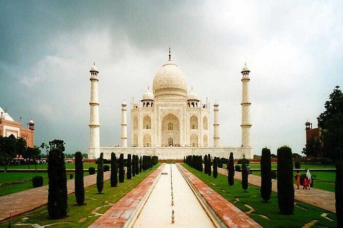 Taj Mahal with Local Agra Tour - Taj Mahal: stories, timing, and photo angles that help you look smarter